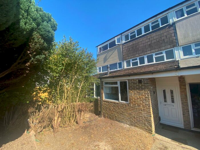 4 Bedroom Terraced House To Rent In Malvern Close, Buckskin, Basingstoke, RG22