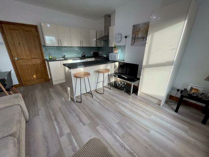 2 Bedroom Apartment To Rent In Newnham Street, Castle Quarter, Bedford, MK40