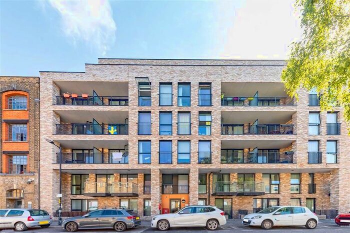 2 Bedroom Flat To Rent In Blue Anchor Lane, London, SE16