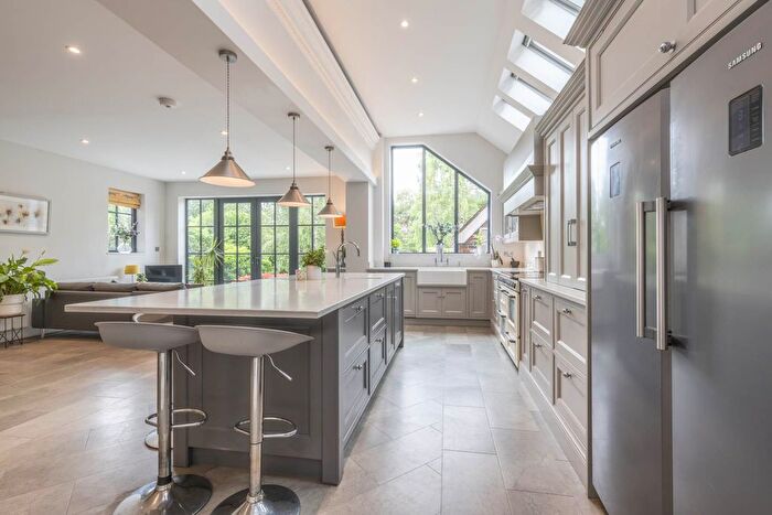 4 Bedroom Detached House For Sale In London Road, Southborough, Tunbridge Wells, TN4