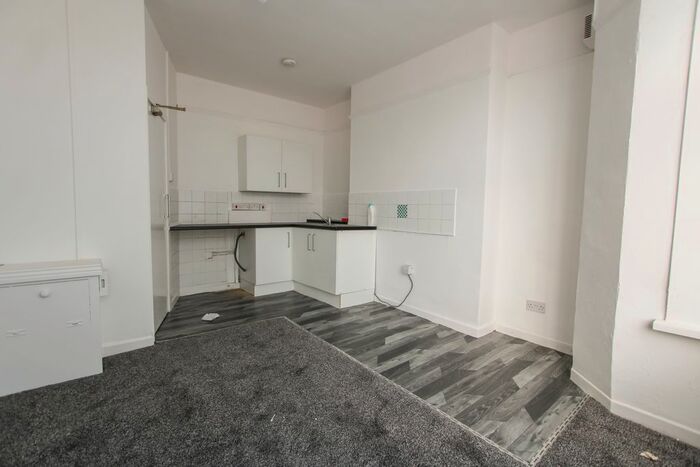 1 Bedroom Flat To Rent In Bromwich Street, Bolton, BL2