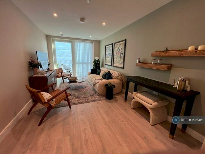 3 Bedroom Flat To Rent In Belgrave Road, Wembley, HA0