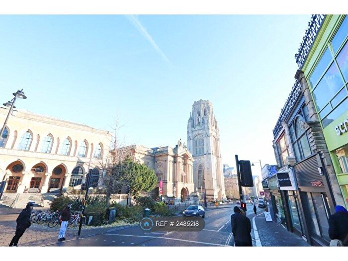 Studio To Rent In Berkeley Square, Bristol, BS8 - Photo 3