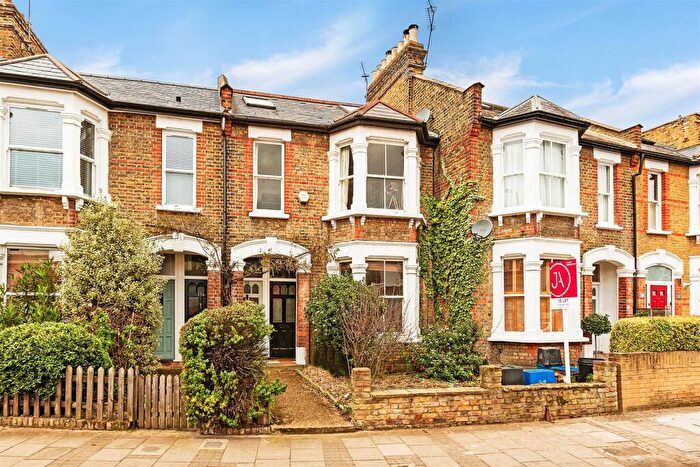 1 Bedroom Maisonette For Sale In White Hart Lane, Barnes, London, SW13