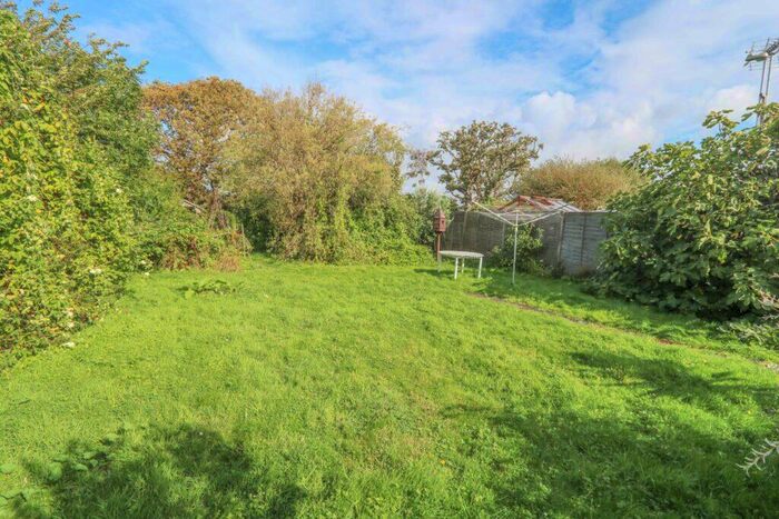 4 Bedroom Detached House For Sale In St Hermans Road, Hayling Island, PO11