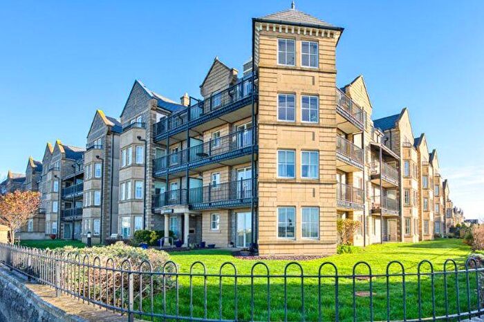 2 Bedroom Flat For Sale In Beach Road, Weston Super Mare - Luxurious Retirement Flat, BS23
