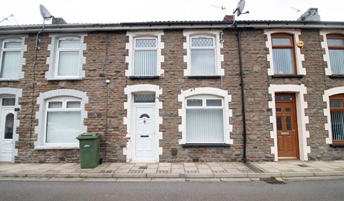 2 Bedroom Property To Rent In Lower Stanley Terrace, Elliots Town, NP24