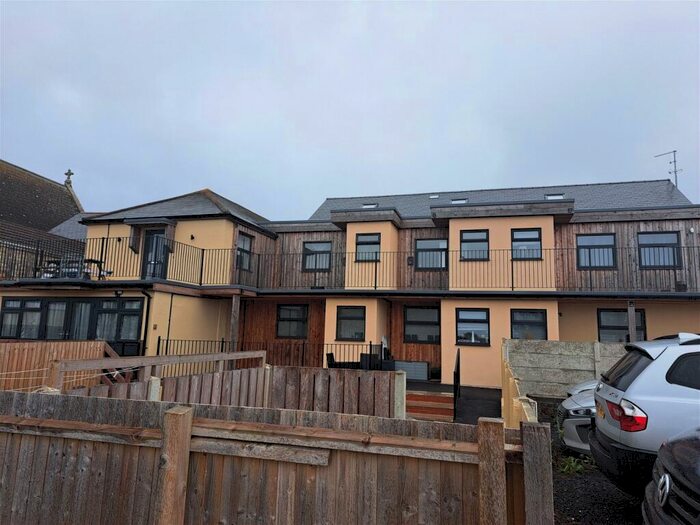 2 Bedroom Apartment To Rent In Grove Road, The Grove, Portland, Dorset, DT5