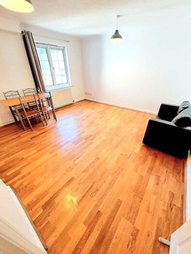 2 Bedroom Flat To Rent In Brighton Road, Purley, CR8