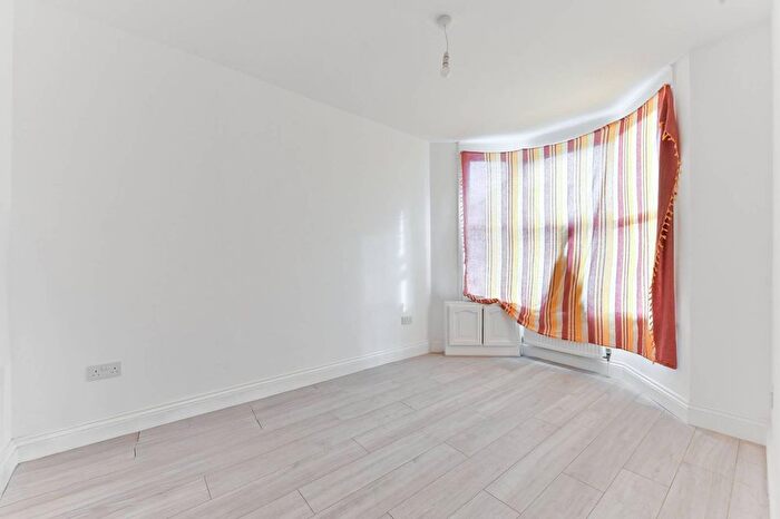 4 Bedroom Terraced House To Rent In Wortley Road, Croydon, CR0