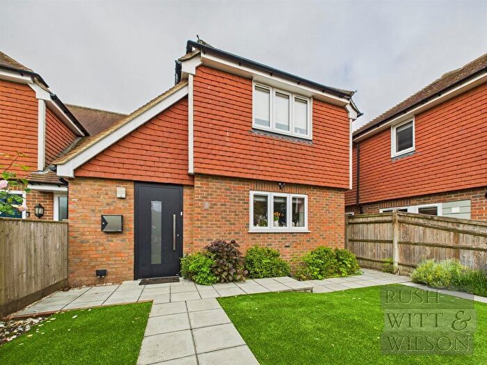 3 Bedroom Semi-Detached House For Sale In Telham Close, Battle, TN33