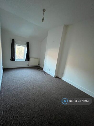 3 Bedroom Maisonette To Rent In Godstone Road, Kenley, CR8