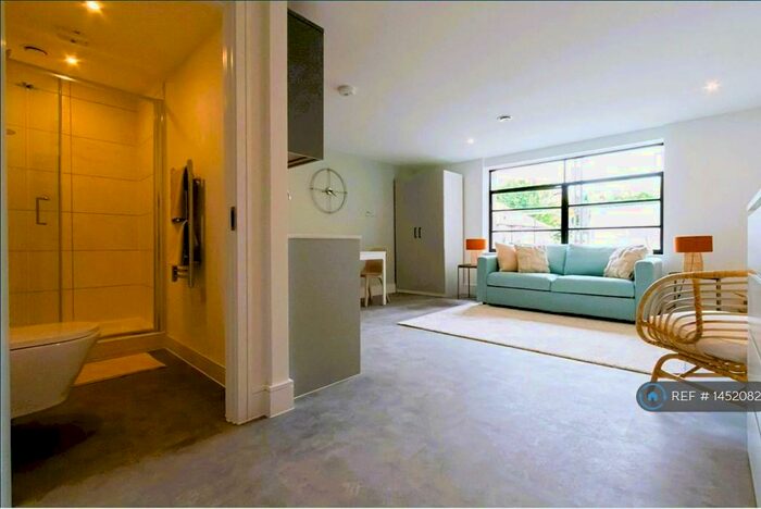 Studio To Rent In Riverfront, Enfield, EN1