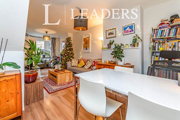 3 Bedroom Terraced House To Rent In Beaconsfield Road, CR0