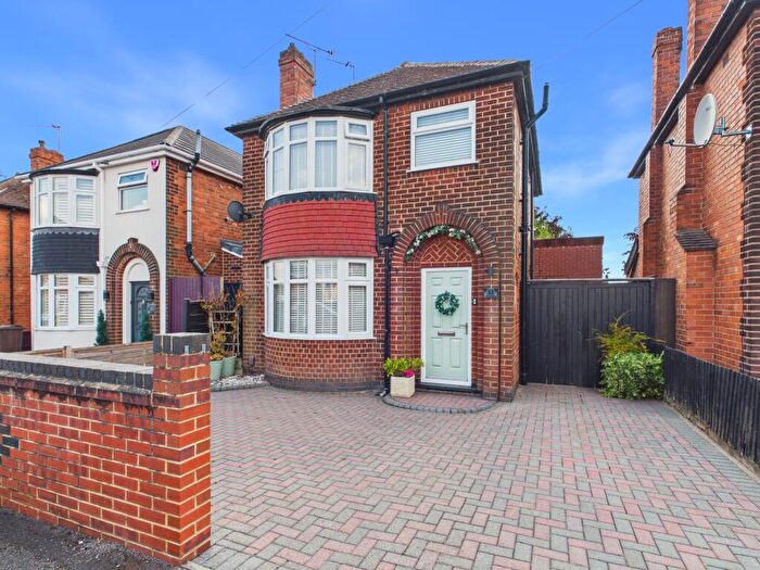 3 Bedroom Detached House For Sale In Woodthorne Avenue, Shelton Lock, DE24