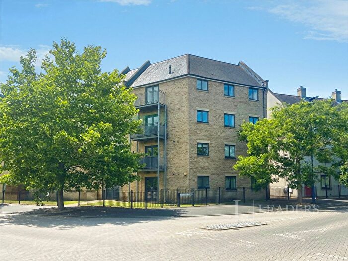 2 Bedroom Flat For Sale In Chariot Way, Cambridge, Cambridgeshire, CB4