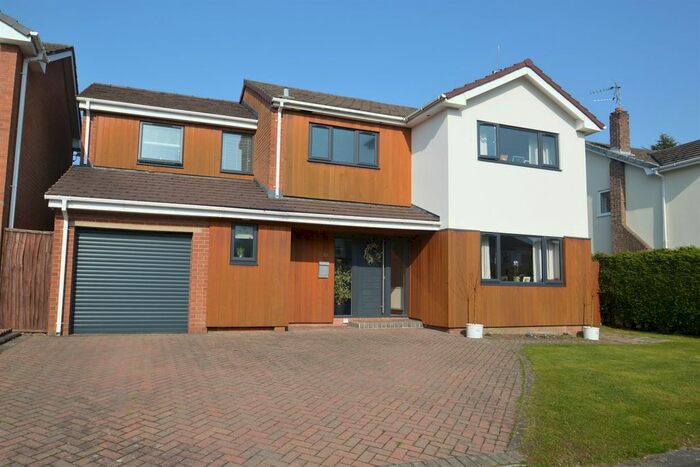 4 Bedroom Detached House For Sale In Ashworth Park, Knutsford, WA16