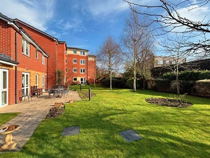 2 Bedroom Retirement Property To Rent In Addlestone, Surrey, KT15