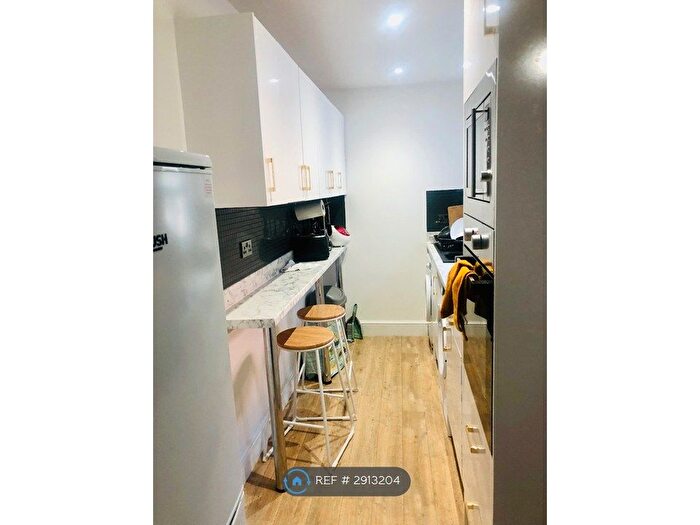 3 Bedroom Terraced House To Rent In Granville St, Loughborough, LE11