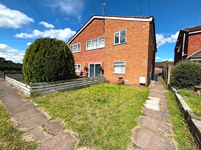 2 Bedroom Maisonette To Rent In Wellman Croft, Birmingham, B29