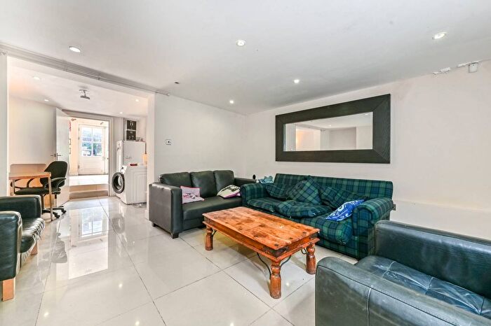 5 Bedroom Flat To Rent In Nelson Terrace, Islington, London, N1