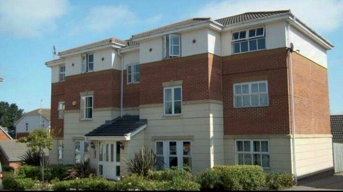 2 Bedroom Flat To Rent In The Links, Leeds, LS11