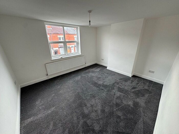 4 Bedroom Property To Rent In Reginald Road, Smethwick, B67