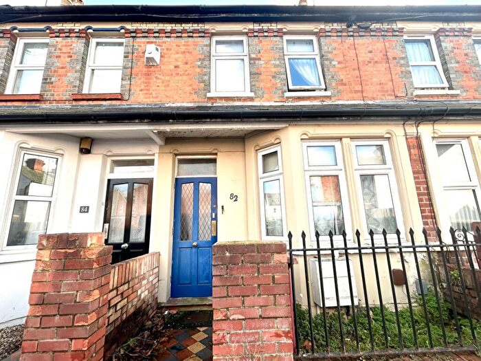 3 Bedroom Terraced House To Rent In York Road, Reading, Berkshire, RG1