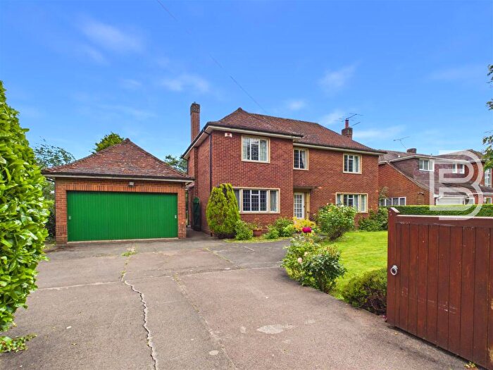 3 Bedroom Detached House For Sale In Rugby Road, Dunchurch, Rugby, CV22