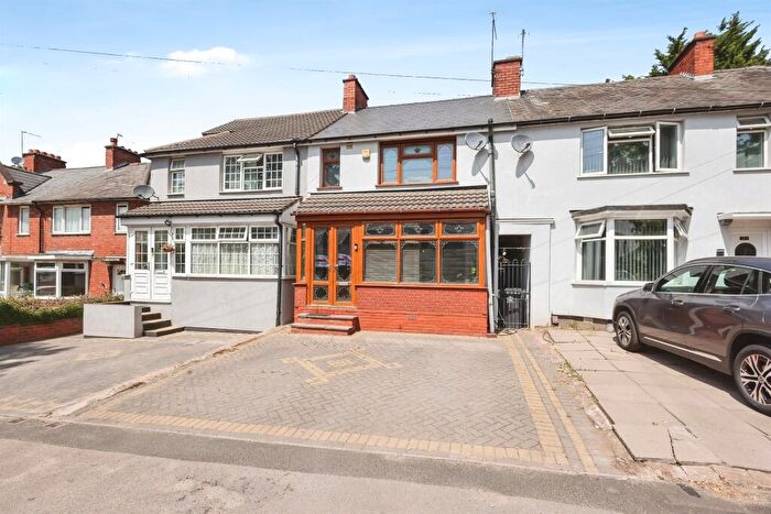 3 Bedroom Terraced House For Sale In Fernhurst Road, Birmingham, B8