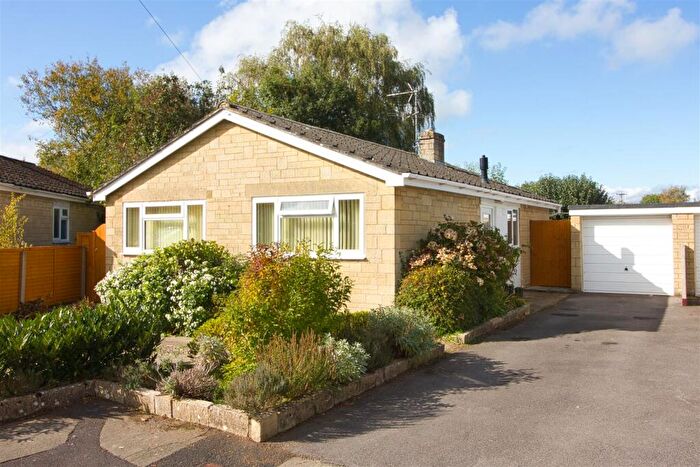 2 Bedroom Detached Bungalow For Sale In Milbourne Park, Milbourne, SN16