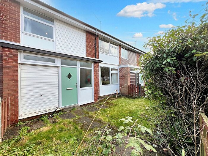 3 Bedroom Terraced House For Sale In Mossfield Green, Eccles, M30