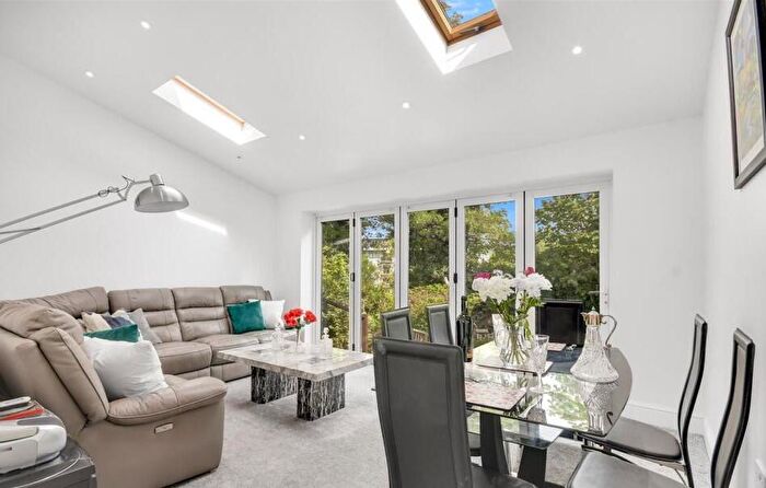 2 Bedroom Detached House To Rent In Cromwell Road, Brentwood, Essex, CM14