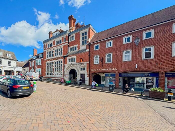 1 Bedroom Apartment To Rent In Market Place, Saffron Walden, CB10