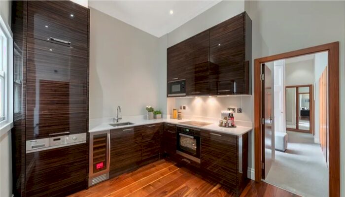 1 Bedroom Flat For Sale In Kensington Gardens Square, London, W2
