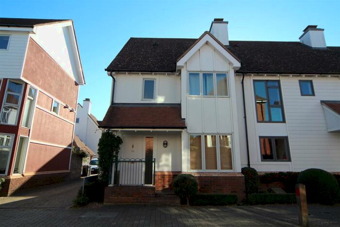 2 Bedroom Semi-Detached House To Rent In Milton Lane, Kings Hill, West Malling, ME19