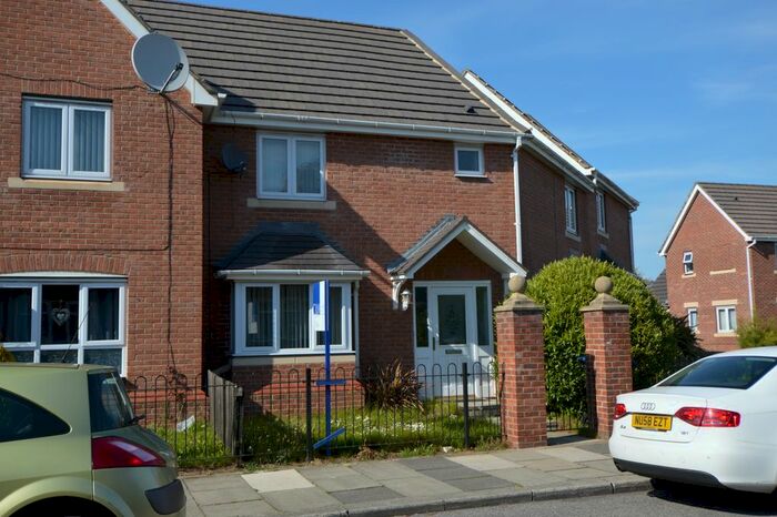 3 Bedroom Town House To Rent In St Barnabas Road, Middlesbrough, TS5