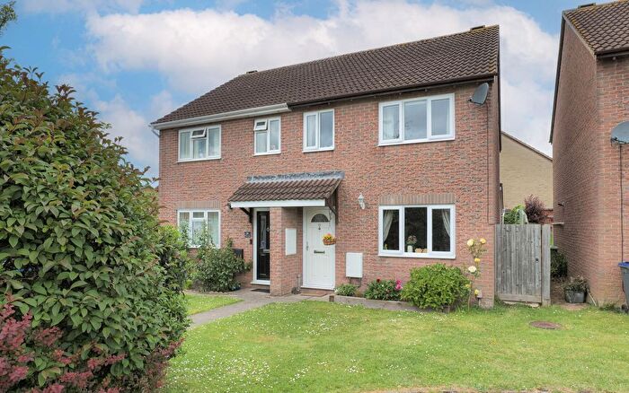 3 Bedroom Semi-Detached House For Sale In Wellesley Close, Melksham, SN12