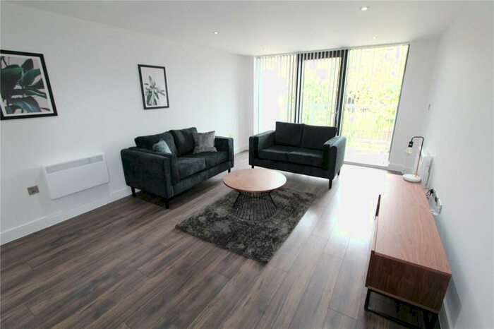 1 Bedroom Apartment To Rent In The Quadrant, Sand Pits, Birmingham, B1