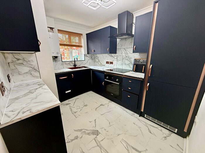 3 Bedroom Town House To Rent In Kendal Road, Manchester, M32