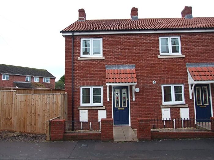 2 Bedroom Terraced House To Rent In East Street, Chard, TA20