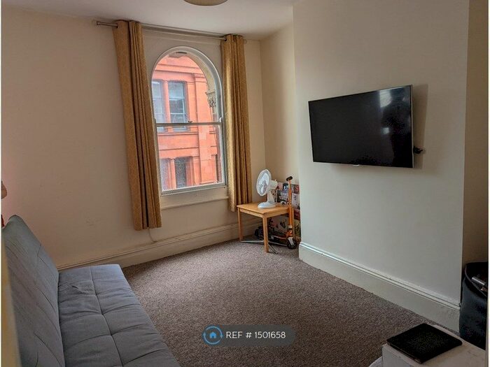 1 Bedroom Flat To Rent In East Street, Bedminster, Bristol, BS3