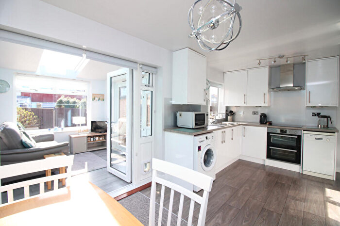 3 Bedroom Detached House For Sale In Kirton Place, Anchorsholme, Thornton-Cleveleys, FY5