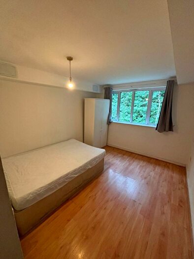 2 Bedroom Semi-Detached House To Rent In Wynnstay Grove, Manchester, M14