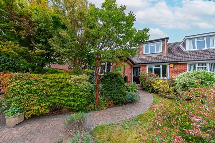 4 Bedroom Semi-Detached House For Sale In West End, Sherborne St. John, Basingstoke, RG24