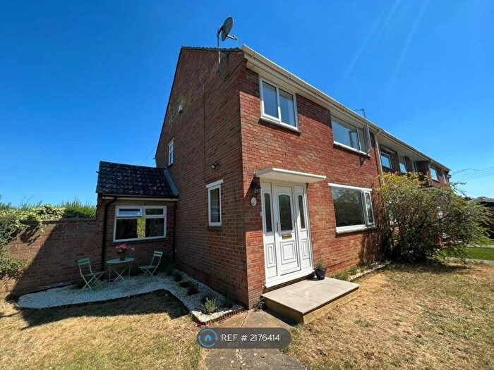 3 Bedroom Terraced House To Rent In Gozzards Ford, Gozzards Ford, Abingdon, OX13
