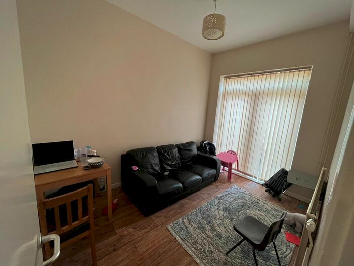 2 Bedroom Flat To Rent In London Road, Leicester, LE2
