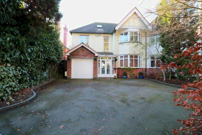 5 Bedroom Semi-Detached House To Rent In Streetsbrook Road, Solihull, B91