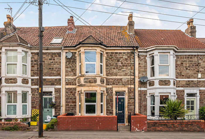 2 Bedroom Terraced House For Sale In Hanham Road, Bristol, Gloucestershire, BS15