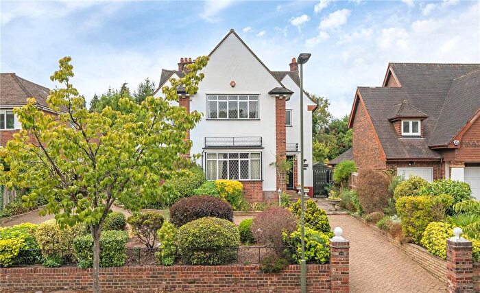 4 Bedroom Detached House For Sale In Manor Way, Beckenham, BR3